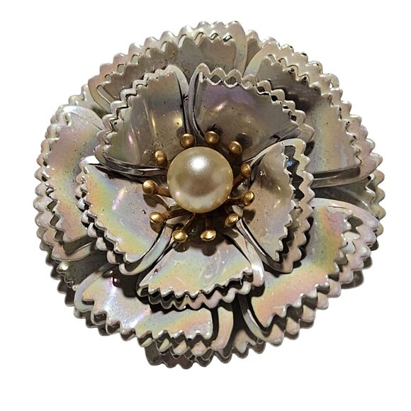 Vintage Iridescent Flower Faux Pearl Center Brooch Retro 50s 60s Fashion Jewelry - Picture 1 of 3